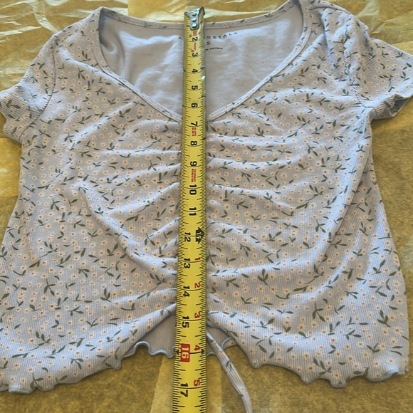 Flowered crop top - Picture 10 of 11